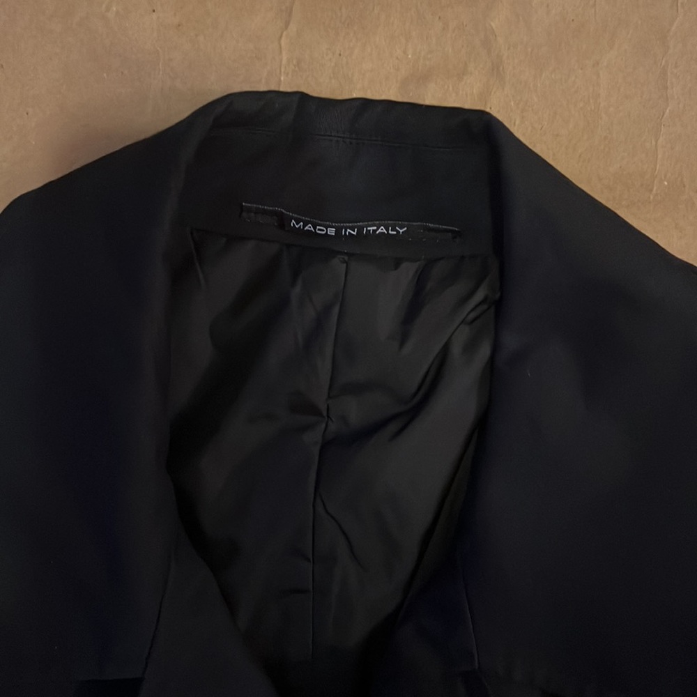 Exibit coat - Picture 4 of 12